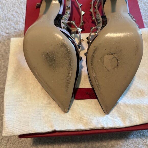 Valentino Rockstud Caged 100 Patent Pump Black/Poudre - Picture 3 of 8